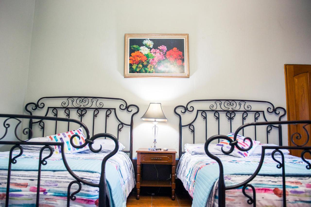 Hotel Casa De Las Fuentes 危地马拉安地瓜 外观 照片